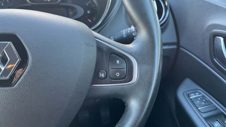 Renault Captur 0.9 TCE 90 Iconic 5dr Petrol Hatchback